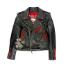 Chaqueta de cuero con detalles rojos y forro rojo./Leather jacket