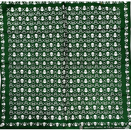 Bandana Verde con Calaveras