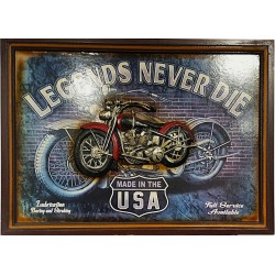 Cuadro Legends Never Die, con la moto choppers en relieve.